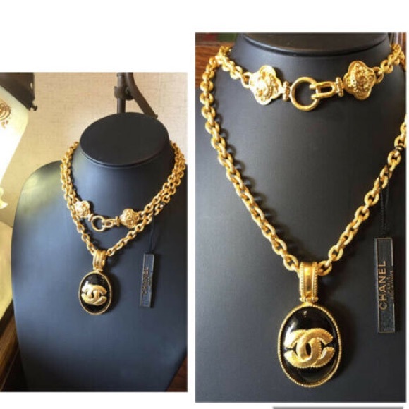 Meet your Posher- ELAINE POSHMARK AMBASSADOR - Picture 4 of 7